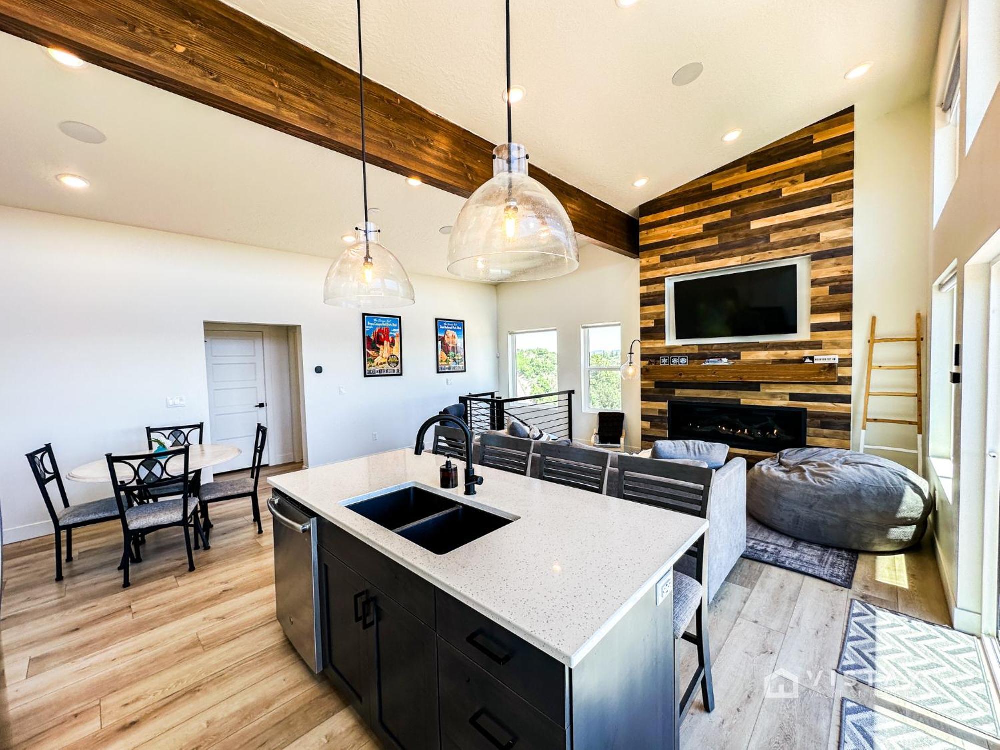Bryce View Cabin - New Cabin With Amazing Views! Alton Ngoại thất bức ảnh